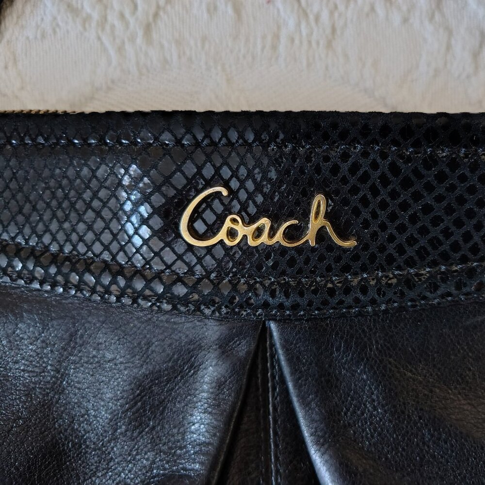 Coach Bag - Picture 2 of 10